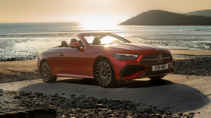 Mercedes-Benz CLE 300 Cabriolet 4MATIC UK Version 2024. Desktop wallpaper