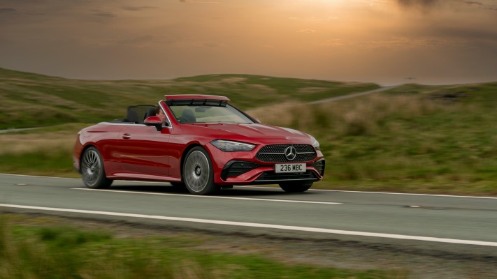 Mercedes-Benz CLE 300 Cabriolet 4MATIC UK Version 2024. Desktop wallpaper