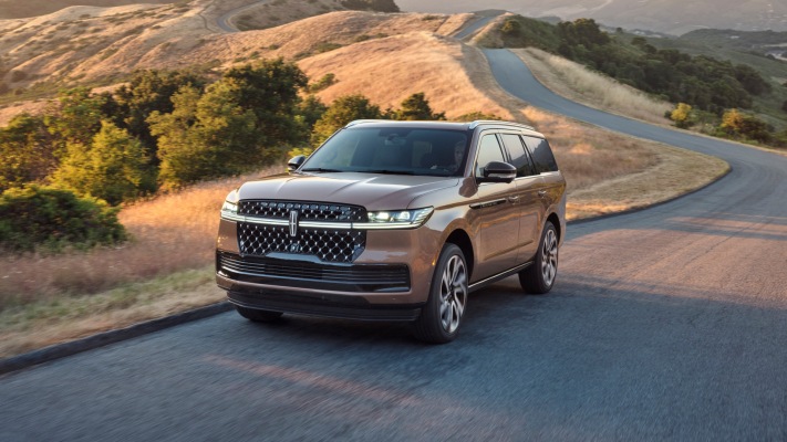 Lincoln Navigator Black Label 2025. Desktop wallpaper