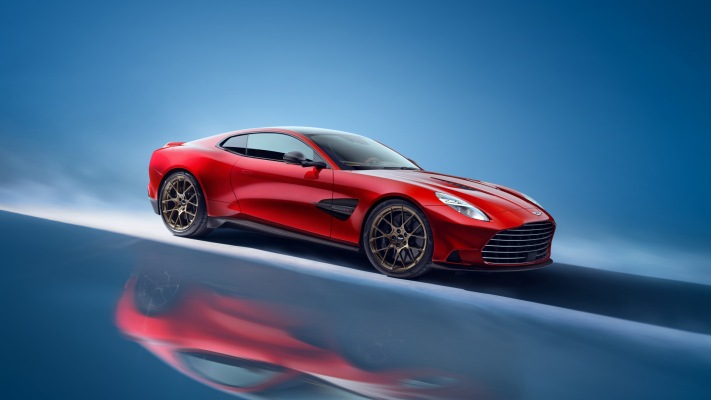 Aston Martin Vanquish 2025. Desktop wallpaper