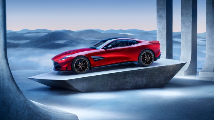 Aston Martin Vanquish 2025. Desktop wallpaper