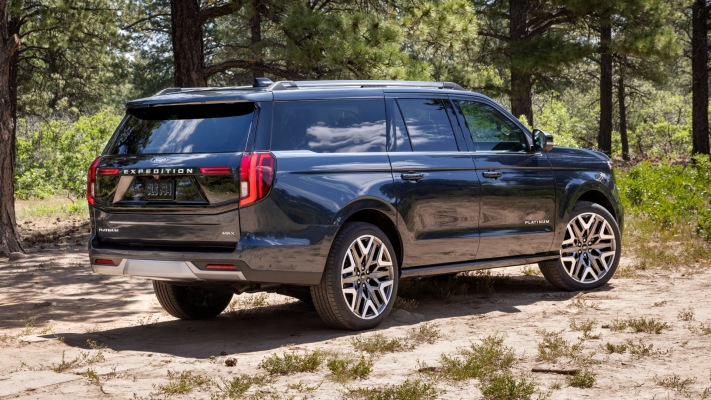 Ford Expedition Platinum Ultimate 2025. Desktop wallpaper