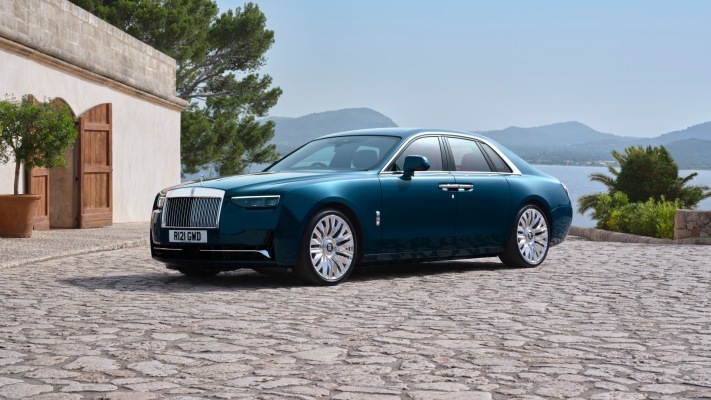 Rolls-Royce Ghost Series 2 2025. Desktop wallpaper