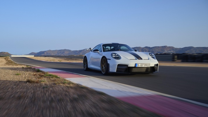 Porsche 911 GT3 Weissach Package 2025. Desktop wallpaper