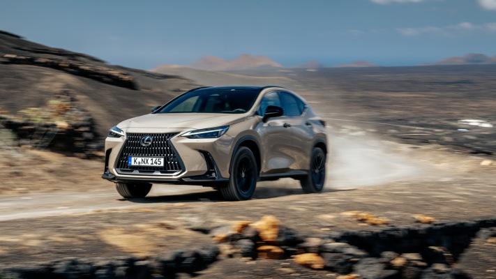 Lexus NX 350h Overtrail 2025. Desktop wallpaper