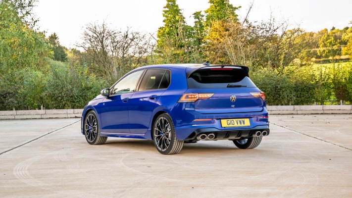 Volkswagen Golf R UK Version 2025. Desktop wallpaper