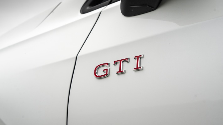 Volkswagen Golf GTI UK Version 2025. Desktop wallpaper