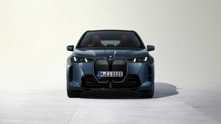 BMW iX xDrive60 2025. Desktop wallpaper