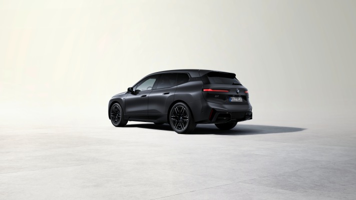 BMW iX M70 xDrive 2025. Desktop wallpaper