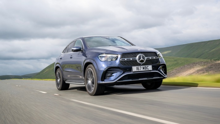 Mercedes-Benz GLE 450d 4MATIC Coupé AMG Line Premium Plus UK Version 2024. Desktop wallpaper