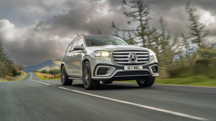 Mercedes-Benz GLS 450d Business Class UK Version 2025. Desktop wallpaper