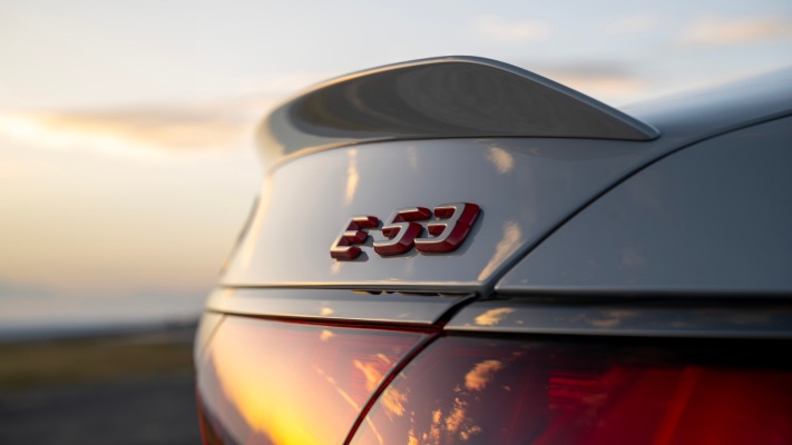 Mercedes-AMG E 53 Hybrid 4MATIC+ Night Edition Premium Plus UK Version 2025. Desktop wallpaper