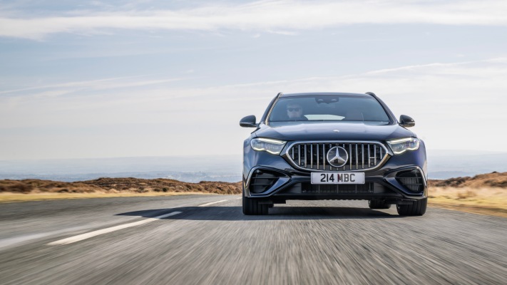 Mercedes-AMG E 53 Hybrid 4MATIC+ Estate Premium UK Version 2025. Desktop wallpaper