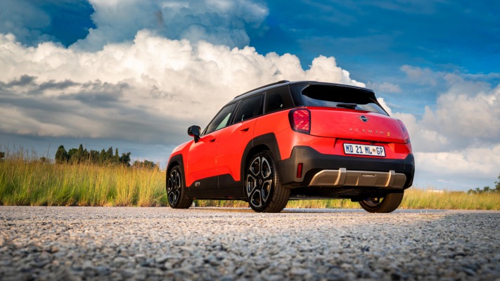 MINI Aceman SE ZA Version 2025. Desktop wallpaper