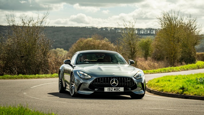 Mercedes-AMG GT 55 Coupé 4MATIC+ Premium Plus UK Version 2025. Desktop wallpaper