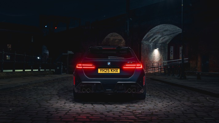 BMW M5 Touring UK Version 2025. Desktop wallpaper