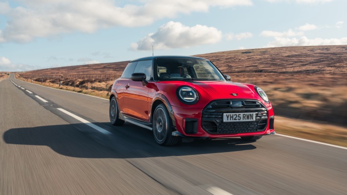 MINI John Cooper Works UK Version 2025. Desktop wallpaper