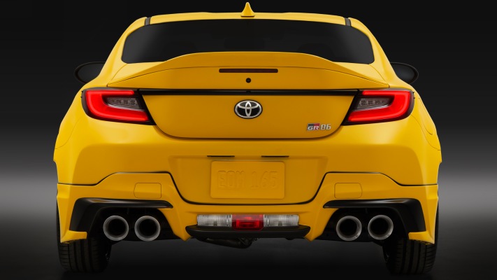 Toyota GR 86 Yuzu Edition 2026. Desktop wallpaper