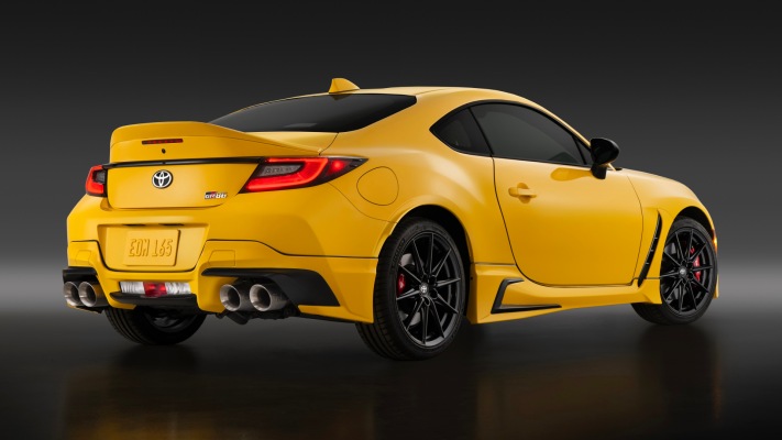 Toyota GR 86 Yuzu Edition 2026. Desktop wallpaper