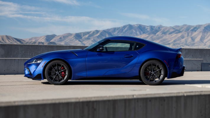 Toyota GR Supra Premium MT 2026. Desktop wallpaper