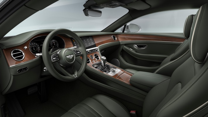 Bentley Continental GT 2026. Desktop wallpaper