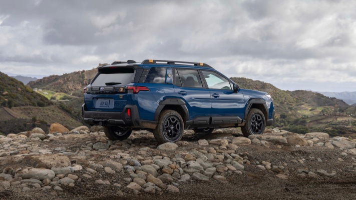 Subaru Outback Wilderness 2026. Desktop wallpaper