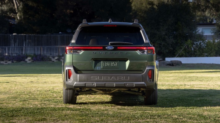 Subaru Outback 2026. Desktop wallpaper