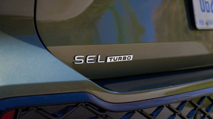 Volkswagen Tiguan SEL R-Line Turbo 2026. Desktop wallpaper