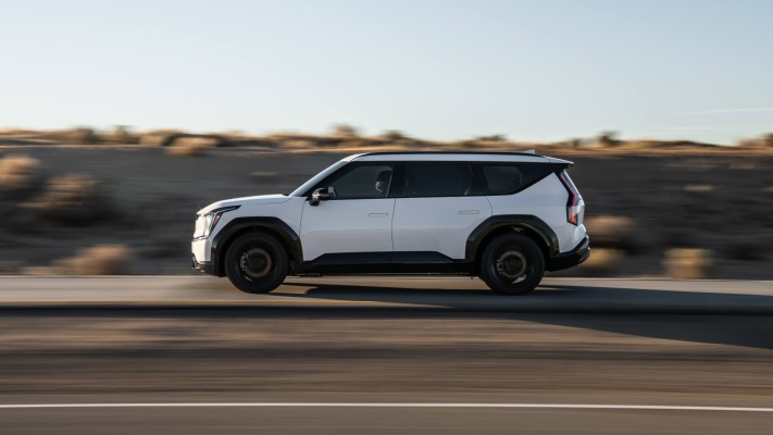 Kia EV9 Nightfall Edition 2026. Desktop wallpaper