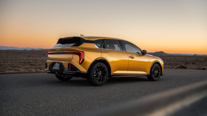 Kia K4 Hatchback GT-Line 2026. Desktop wallpaper