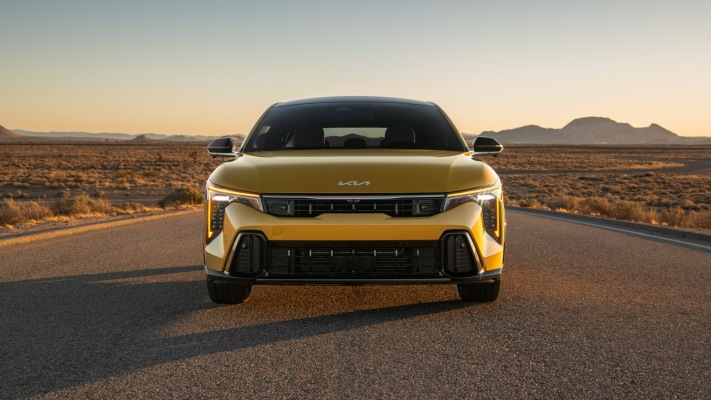 Kia K4 Hatchback GT-Line 2026. Desktop wallpaper