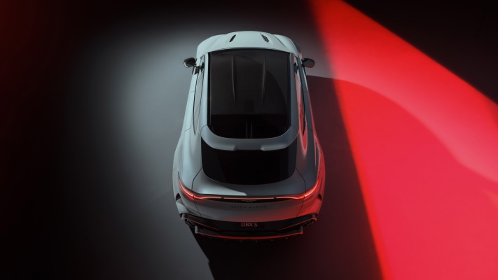 Aston Martin DBX S 2026. Desktop wallpaper