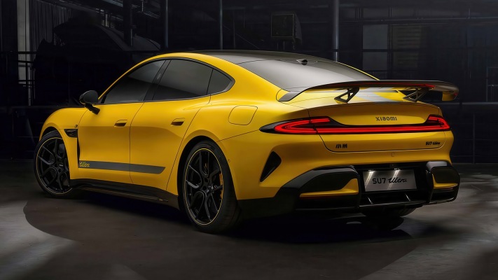 Xiaomi SU7 Ultra 2025. Desktop wallpaper