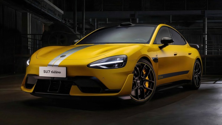 Xiaomi SU7 Ultra 2025. Desktop wallpaper