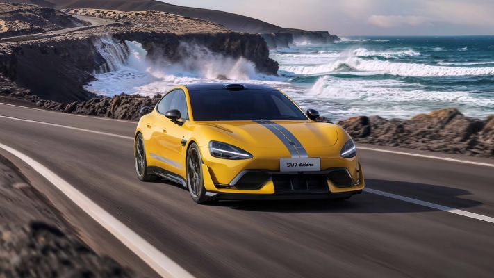 Xiaomi SU7 Ultra 2025. Desktop wallpaper