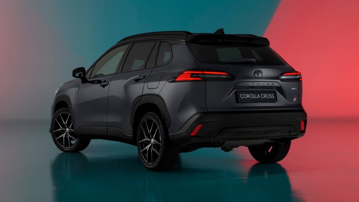 Toyota Corolla Cross GR Sport 2025. Desktop wallpaper