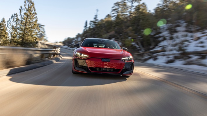 Audi RS e-tron GT Performance USA Version 2025. Desktop wallpaper