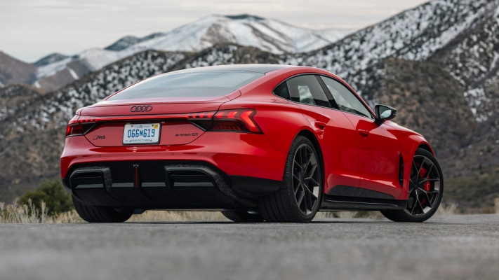 Audi RS e-tron GT Performance USA Version 2025. Desktop wallpaper