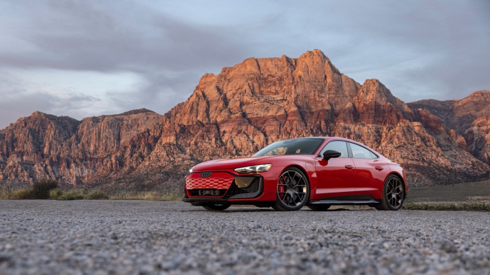 Audi RS e-tron GT Performance USA Version 2025. Desktop wallpaper
