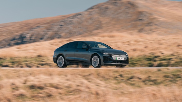 Audi A6 Sportback e-tron Performance UK Version 2025. Desktop wallpaper