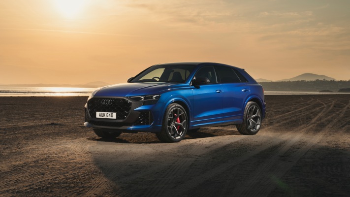 Audi RS Q8 Performance Carbon Black UK Version 2025. Desktop wallpaper