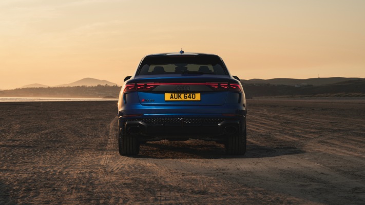 Audi RS Q8 Performance Carbon Black UK Version 2025. Desktop wallpaper