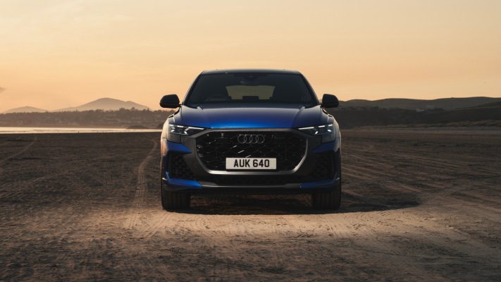 Audi RS Q8 Performance Carbon Black UK Version 2025. Desktop wallpaper