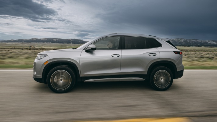 Volkswagen Tiguan SE 4Motion USA Version 2025. Desktop wallpaper