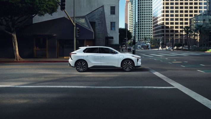 Toyota bZ BEV 2026. Desktop wallpaper