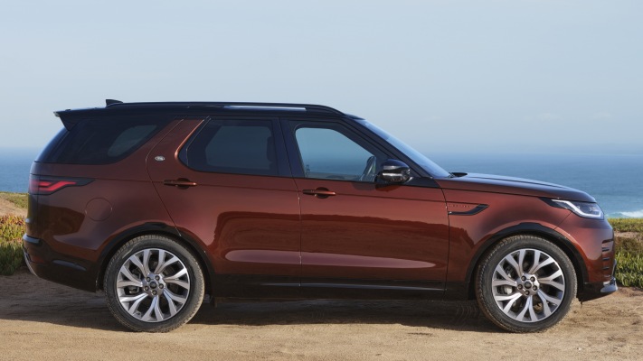 Land Rover Discovery Gemini 2025. Desktop wallpaper