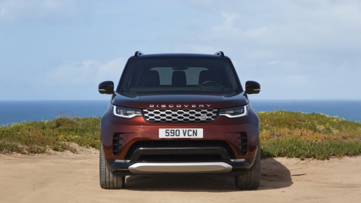Land Rover Discovery Gemini 2025. Desktop wallpaper