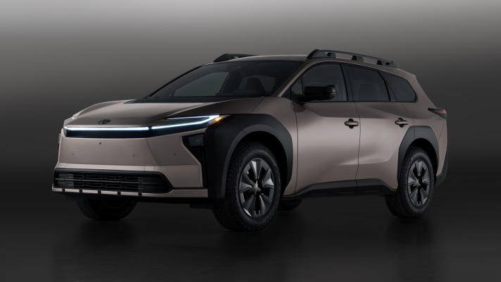 Toyota bZ Woodland 2026. Desktop wallpaper