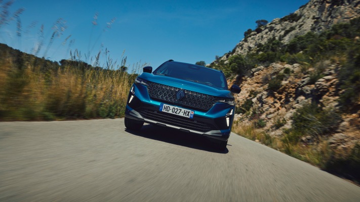 Renault Austral Esprit Alpine 2026. Desktop wallpaper