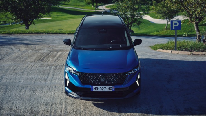 Renault Austral Esprit Alpine 2026. Desktop wallpaper